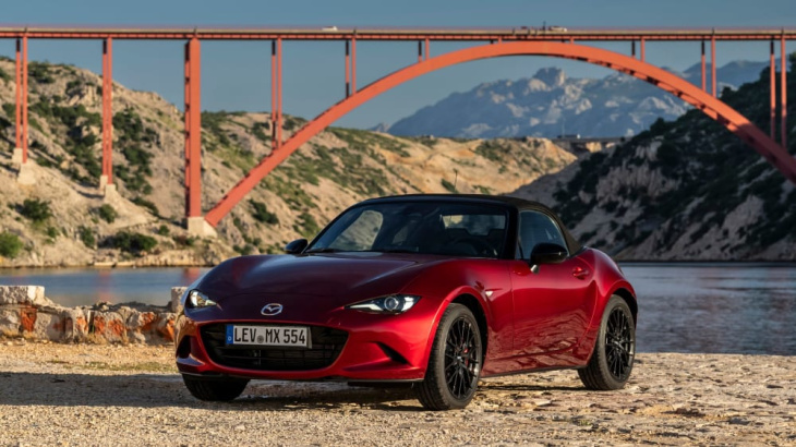 bildergalerie: der mazda mx-5 (2024) und seine vorgänger - kicker