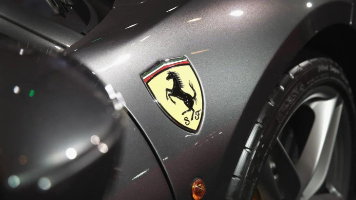 ferraris erstes e-auto kostet mindestens 500.000 euro