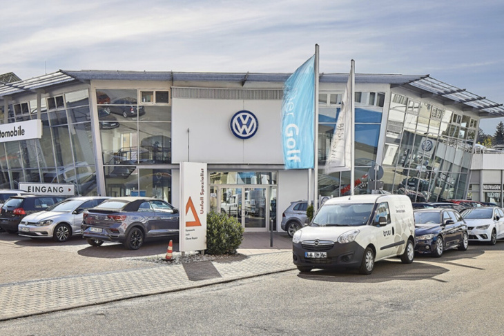 große autohaus-gruppe verkauft viele golf-modelle zum tiefpreis