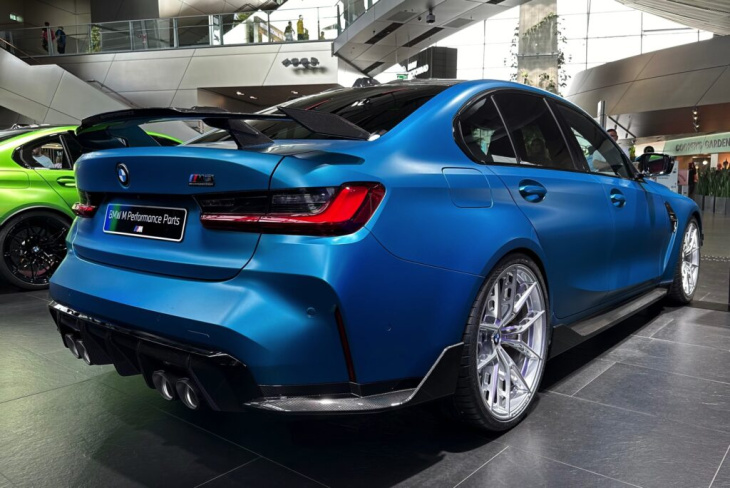 frozen tulum blue: bmw m3 facelift mit m performance parts