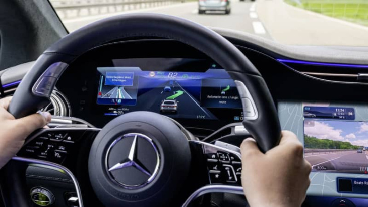 für mercedes-fahrer: diese neue funktion verändert, wie ihr auto fahrt