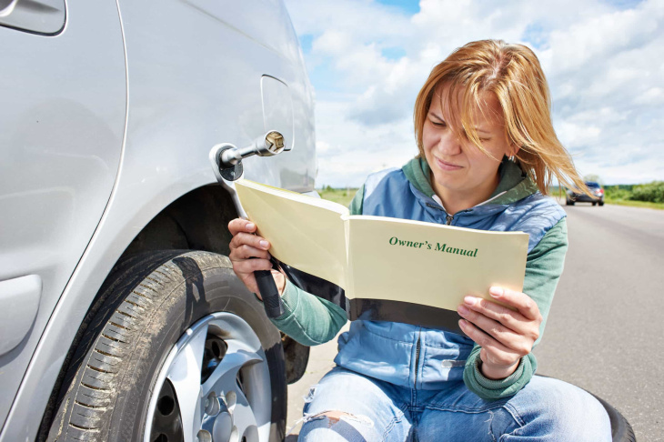 von ersatzrad bis teppich: diese dinge sollten sie immer im auto haben