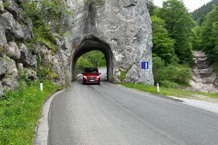 „ein wohnmobil für die linke spur“