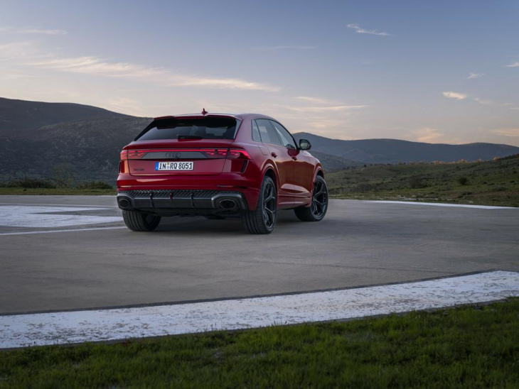 audi rs q8 (2024) facelift: mit 640 ps v8-power und neuen features!