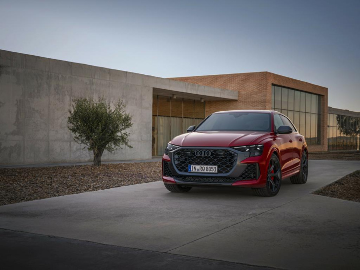 audi rs q8 (2024) facelift: mit 640 ps v8-power und neuen features!