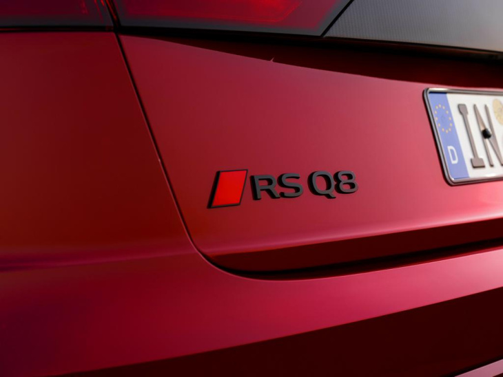 audi rs q8 (2024) facelift: mit 640 ps v8-power und neuen features!