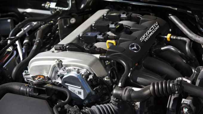 mazda-revolution: mehr hubraum statt mehr elektro