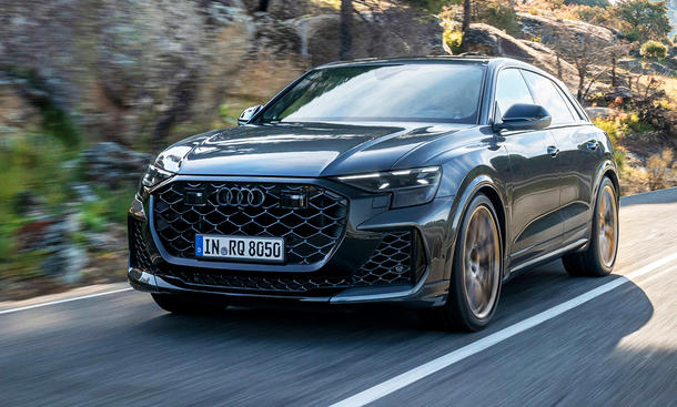 verbrenner, sportwagen, oberklasse, newsletter, neuheiten, crossover, allradantrieb, achtzylinder-motor, audi, audi q8, audi rs q8 facelift (2024): preis/performance