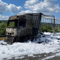 nach lkw-brand rollt der verkehr auf der a4 wieder