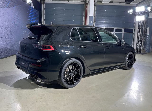 videositzprobe: doppelt gut und dreifach besser - 2024 vw golf r und r-variant und black edition im detail