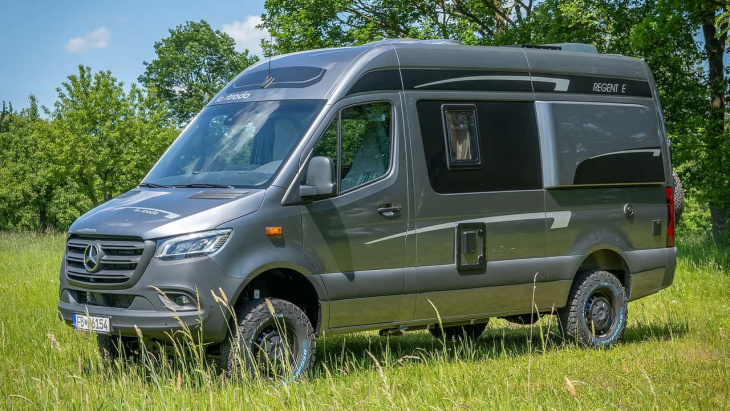 la strada regent e: kompakter luxus-camper auf sprinter-basis