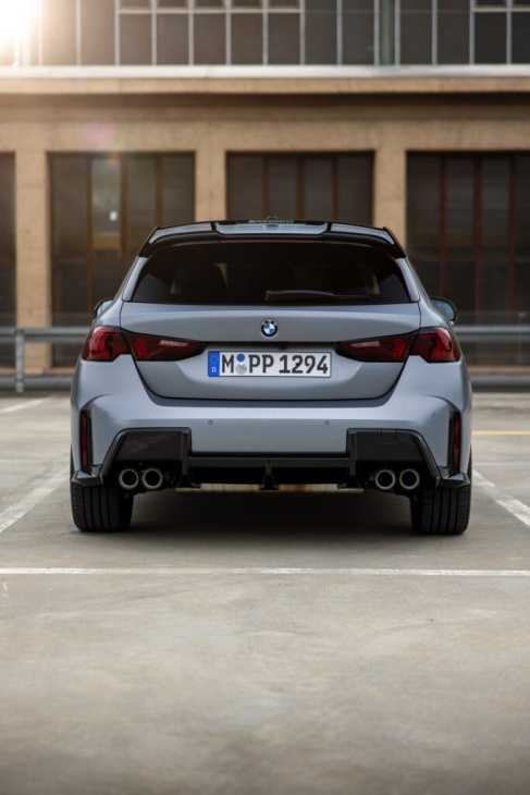 bmw 1er f70: m135 in frozen grey mit m performance tuning