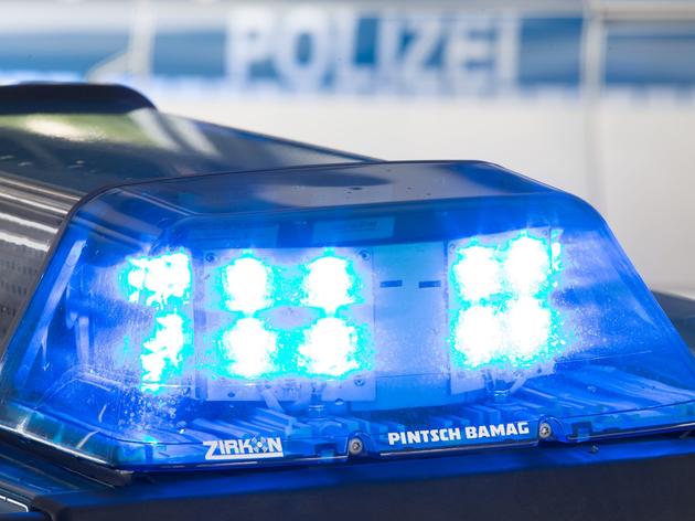 lkw gerät auf autobahn in brand