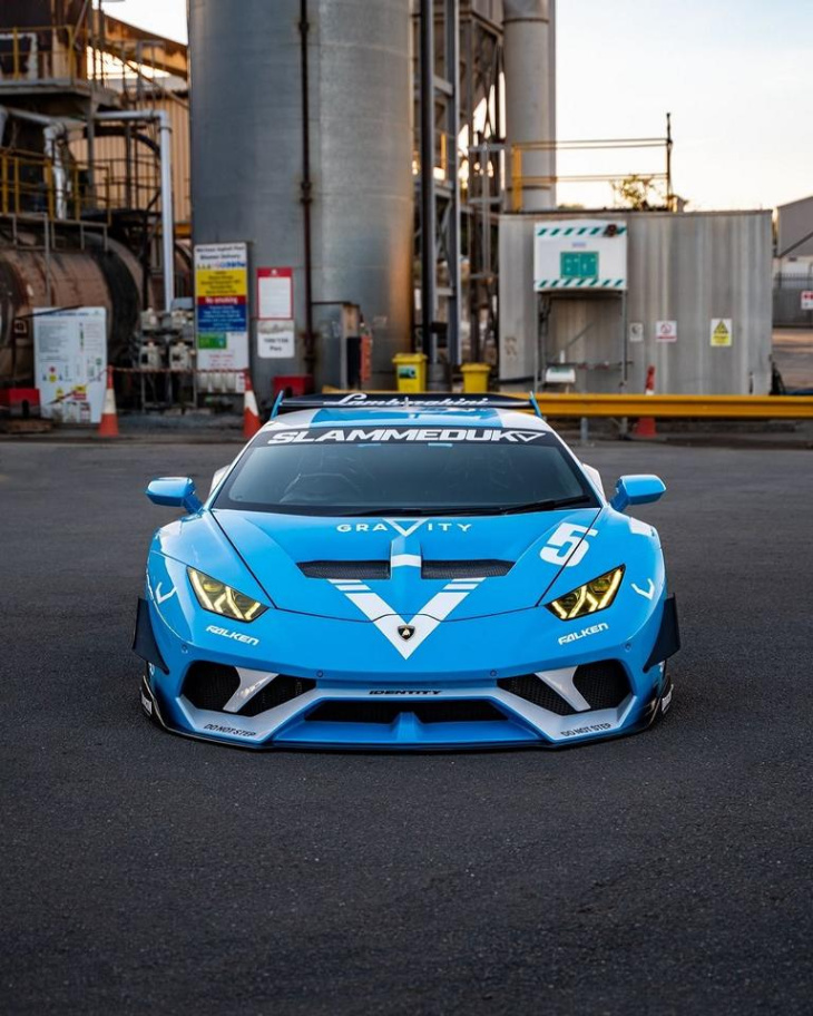 „slambo“ lamborghini huracán mit liberty-walk widebody-kit!