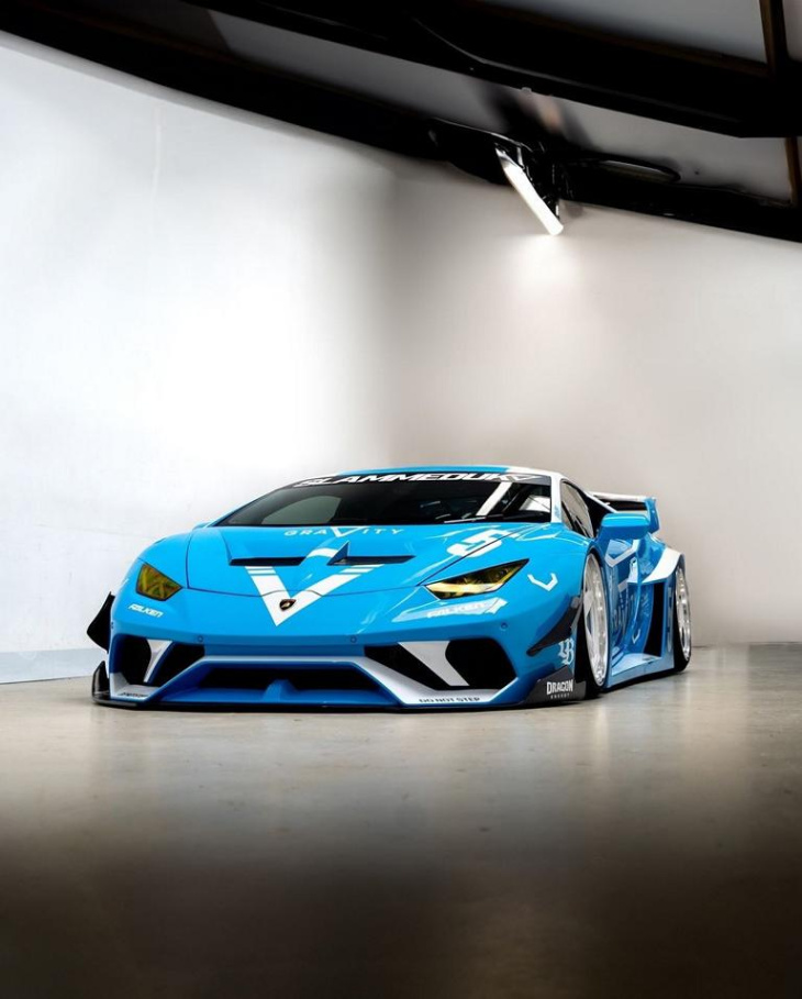 „slambo“ lamborghini huracán mit liberty-walk widebody-kit!