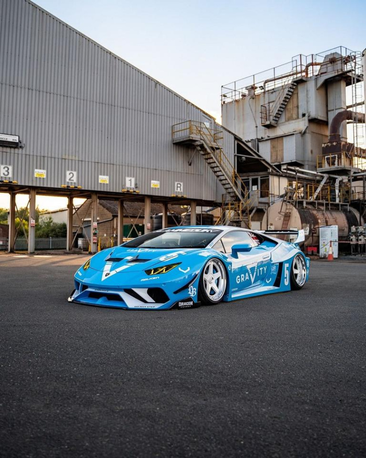 „slambo“ lamborghini huracán mit liberty-walk widebody-kit!