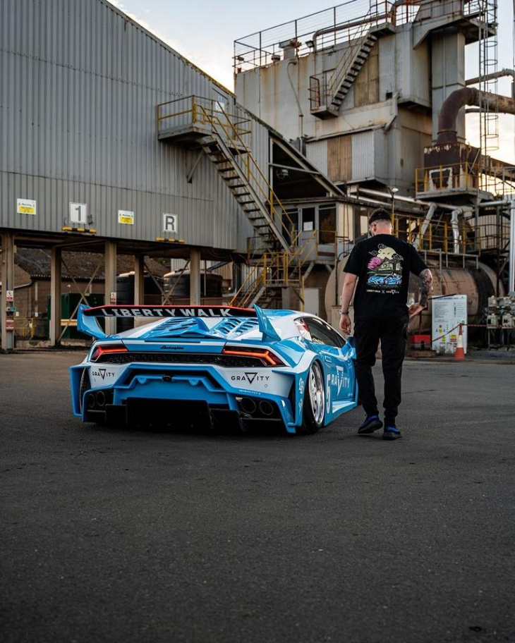 „slambo“ lamborghini huracán mit liberty-walk widebody-kit!