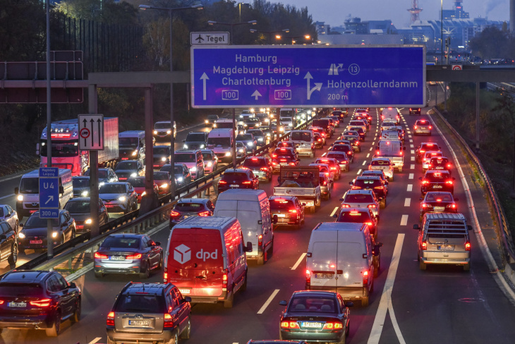 kennen sie die geschichte der autobahnen und schnellstraßen?