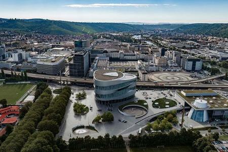 mercedes eröffnet campus für batteriezell-produktion