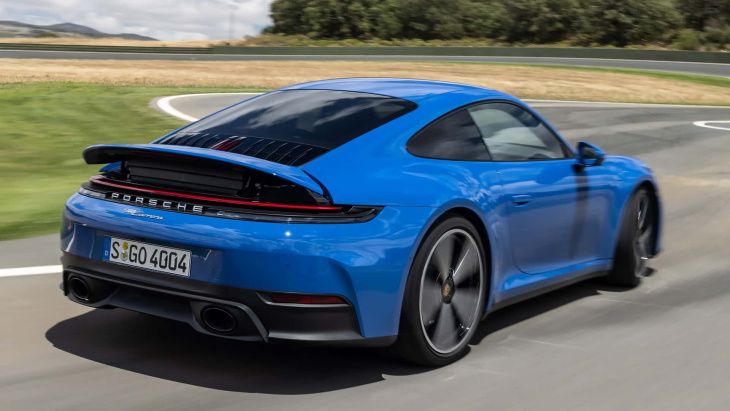 porsche 911 (2024) facelift im test: hybrid-hype oder e-kastration?