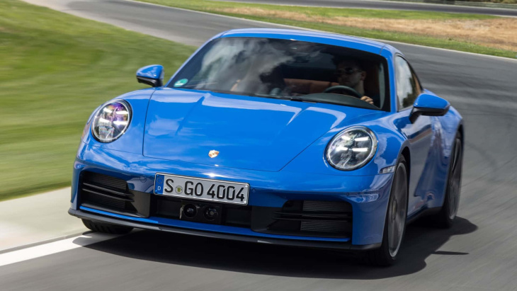 porsche 911 (2024) facelift im test: hybrid-hype oder e-kastration?