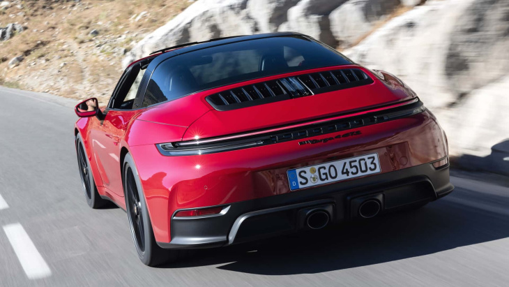 porsche 911 (2024) facelift im test: hybrid-hype oder e-kastration?