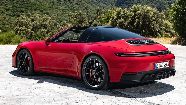 porsche 911 (2024) facelift im test: hybrid-hype oder e-kastration?