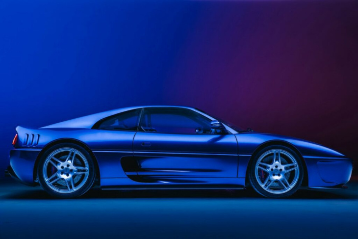 evoluto automobili ferrari f355 restomod: viel carbon und viel leistung!