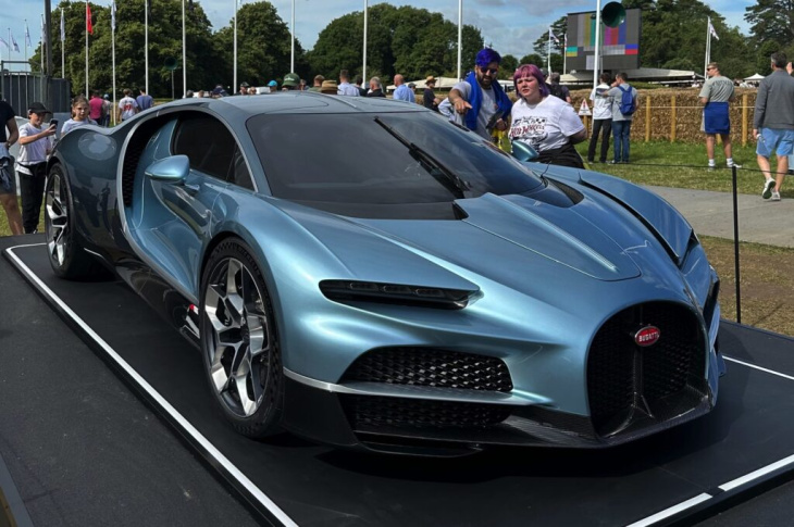 bugatti tourbillon: festival of speed mit unfassbaren 1.800 ps