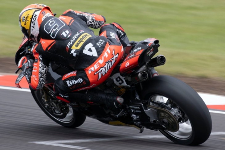 wsbk donington (superpole): bmw und ducati in reihe eins, bautista auf p11!