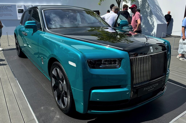 ende der fahnenstange: rolls-royce phantom ewb in diba teal