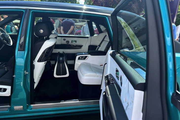 ende der fahnenstange: rolls-royce phantom ewb in diba teal