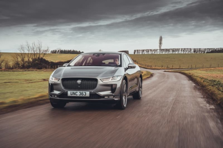 jaguar räumt auf: radikaler neustart ohne e-suv