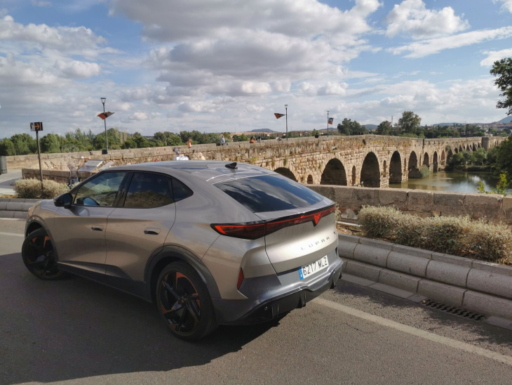 cupra tavascan: roadtrip von barcelona nach lissabon