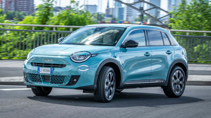 fiat 600 hybrid jetzt auch mit 136 ps im programm