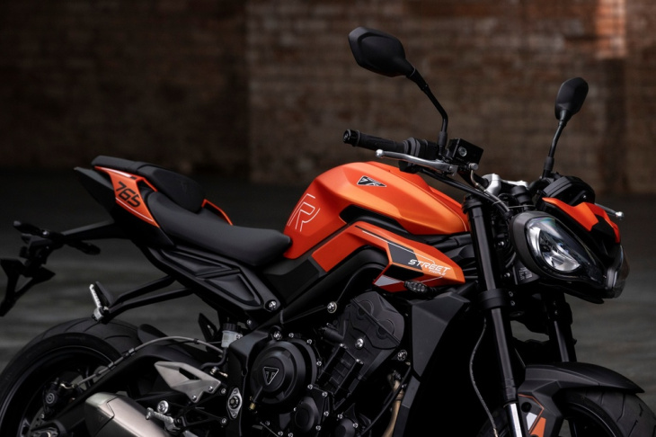 triumph präsentiert neue a2-version der street triple 765