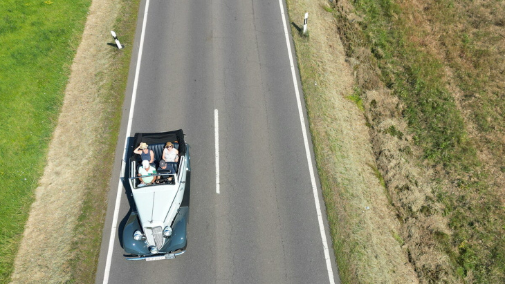 bildergalerie: die schönsten autos bei der großen oldtimer-rallye in zwickau