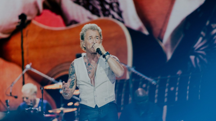 peter maffay in frankfurt: große show mit ehrengästen