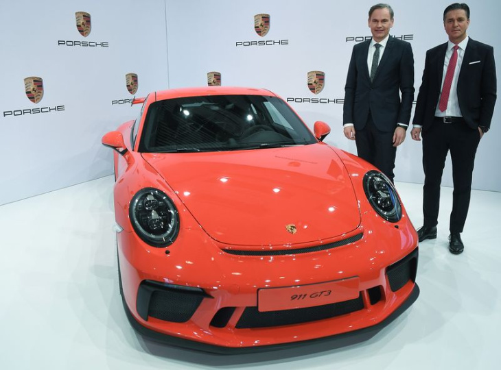 porsche erwartet wegen lieferproblemen mehrwöchige produktionsunterbrechungen