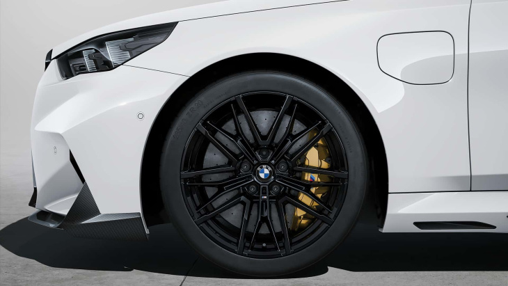 schicker panzer: m performance parts am neuen bmw m5 (g90)