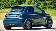 fiat 500 elektro 3+1 (2024) im test: besser mit zusatztür?