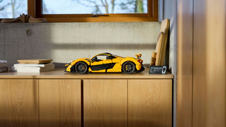 der neue lego technic mclaren p1 geht an den start