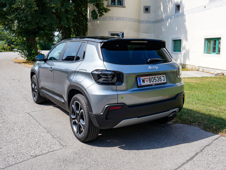 jeep avenger e-hybrid summit im test