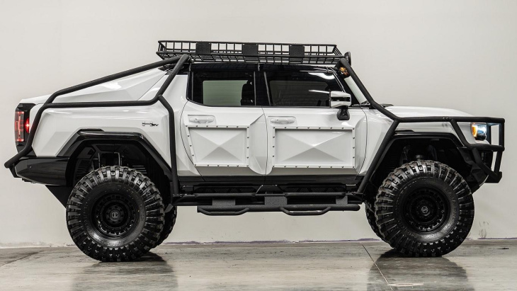 apocalypse strikeforce arnold edition: irres gmc hummer ev!