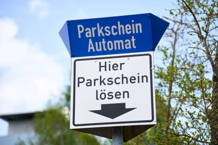 parkgebühren umgehen: so nutzt ihr diese geheime funktion am parkautomaten