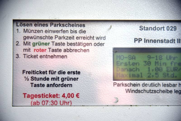 parkgebühren umgehen: so nutzt ihr diese geheime funktion am parkautomaten