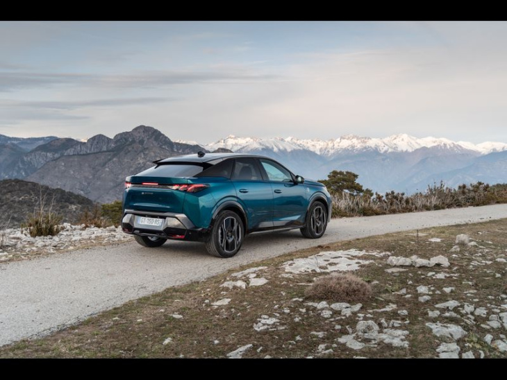 starke nachfrage nach neuem peugeot 3008: bereits 50.000 bestellungen liegen laut hersteller vor