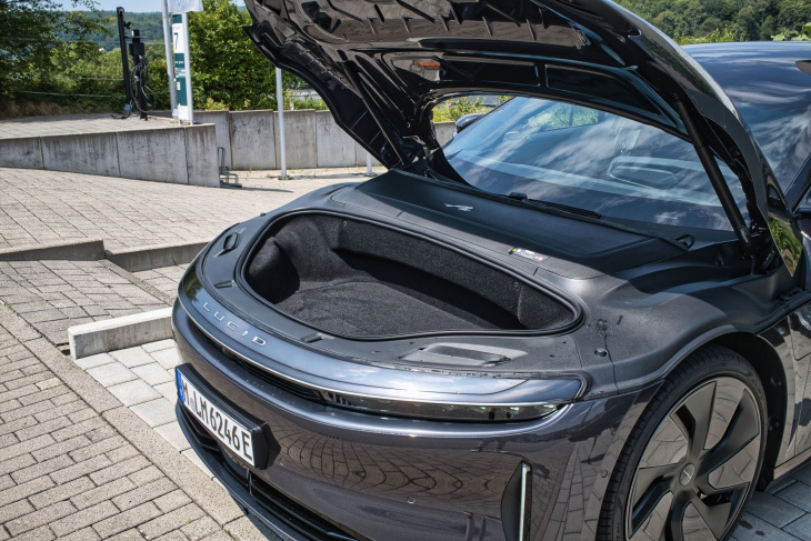 lucid air: test, eindrücke und erfahrungen aus dem alltag