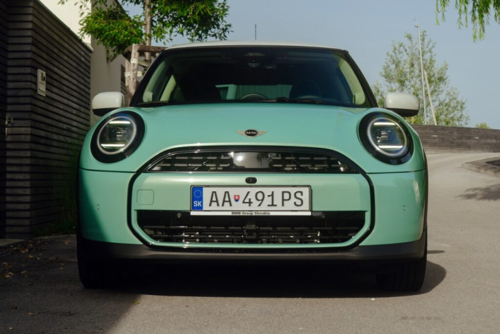 mini cooper c f66: das ist das günstigste auto der bmw group