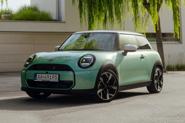 mini cooper c f66: das ist das günstigste auto der bmw group